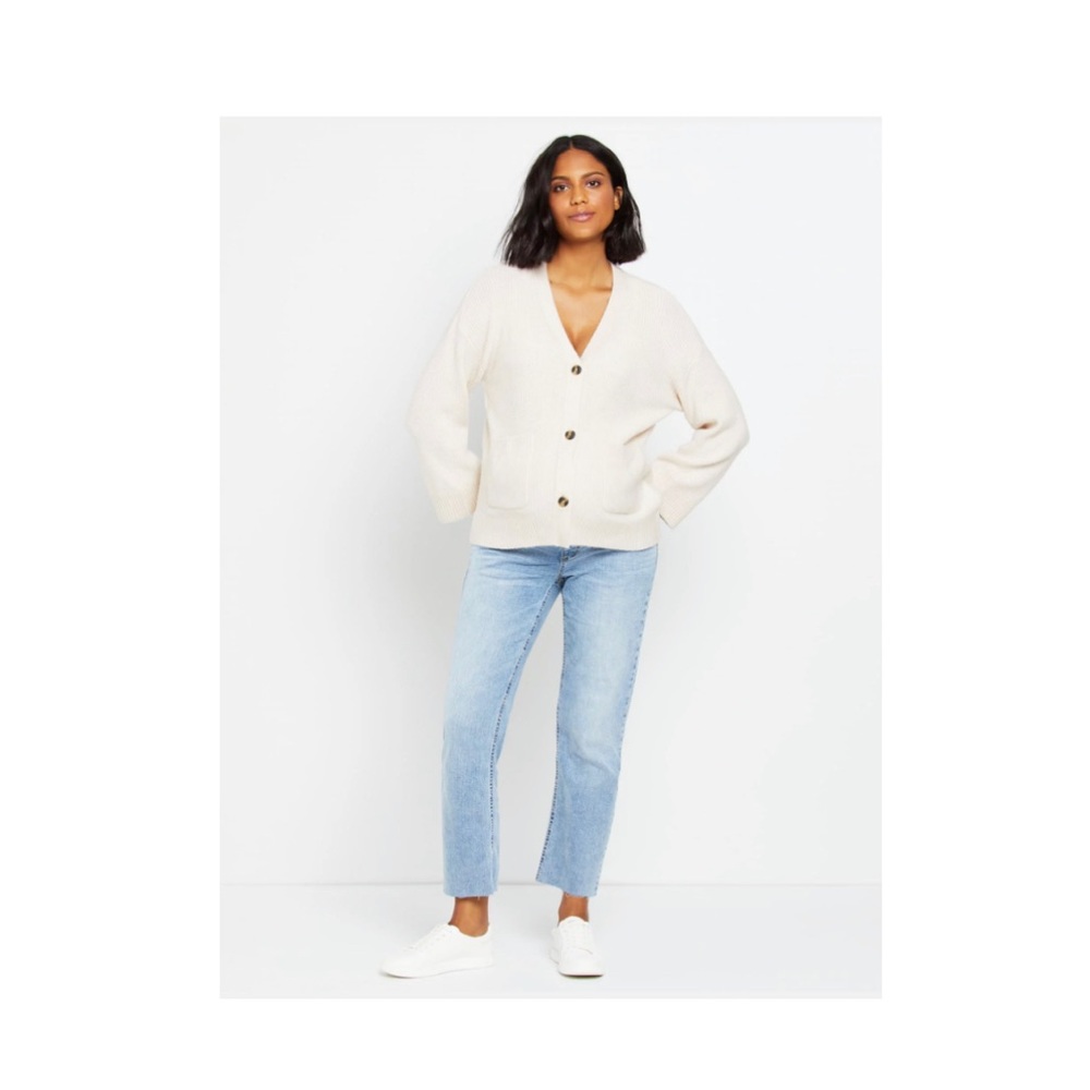 Motherhood maternity jean with full over the belly